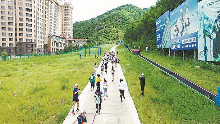 600余名顶尖选手角逐山地跑世界杯
