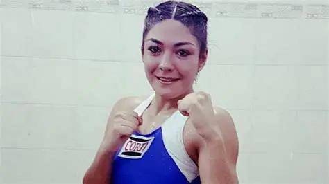 11月7日博洛尼亚之战:意大利拳手帕梅拉·努乔·萨瓦冲击双冠王