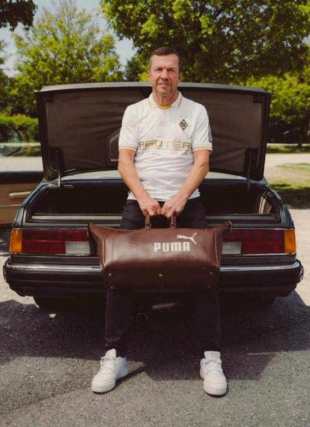 门兴格拉德巴赫发布125周年纪念版球衣