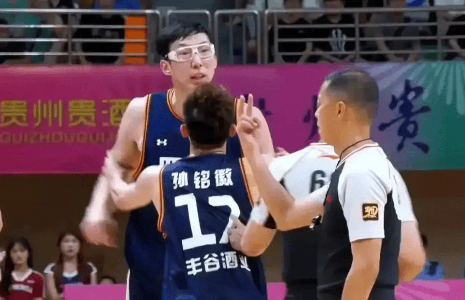 这是职业联赛？CBA为全运会做出2大让步，媒体人：已尽量少缩水了