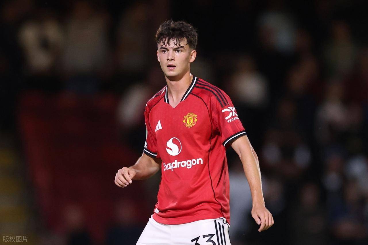 曼联输给英乙队！对手门将：我是曼联球迷，淘汰曼联我很生气！