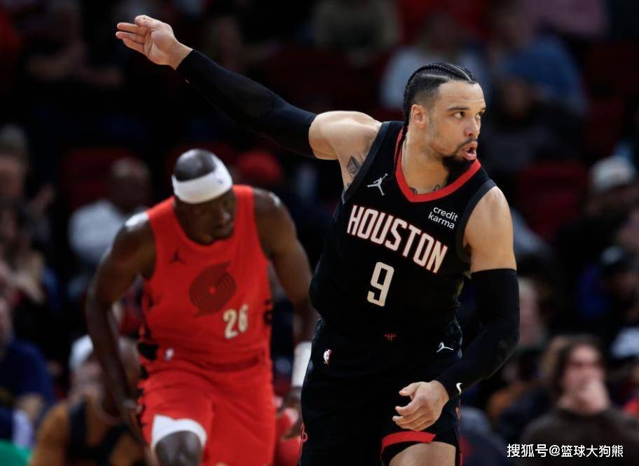 好久不见！火箭队旧将现身太阳训练馆，体型更壮了，斯通放错人？