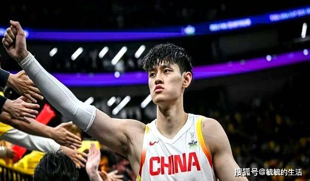 曾凡博与布鲁克林篮网签约，计划重返NBA发起冲击
