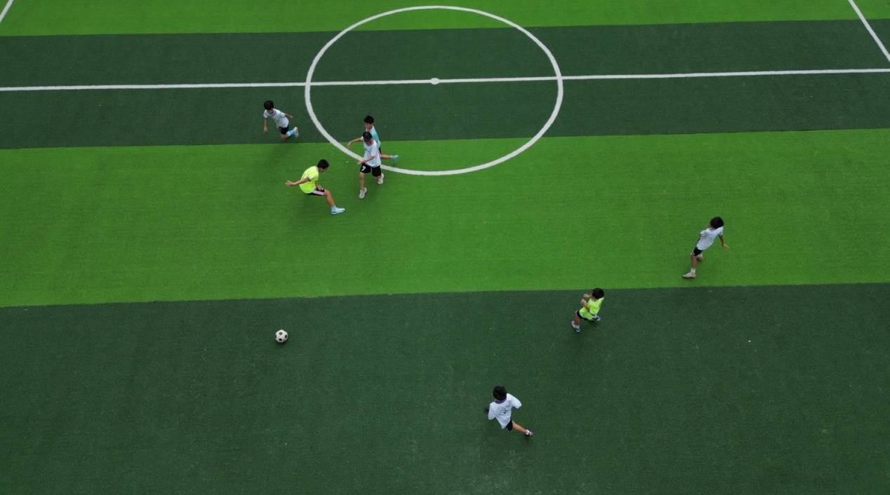 湖南江华：立“足”育人 校园足球为学生成长赋能